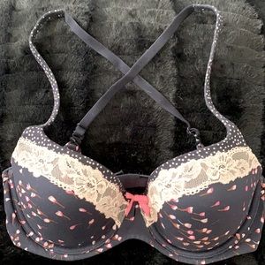 Victoria’s Secret 32D Body by Victoria lined demi